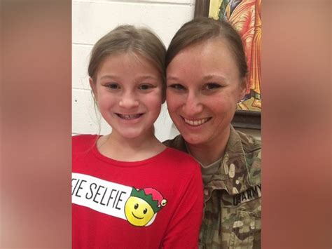 Military Mom Returns Home To Surprise Daughter At Dance Recital Abc News