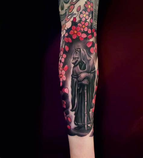 tattoo ©2015 kore flatmo plurabella fox netsuke blossoms color black and gray tattoo