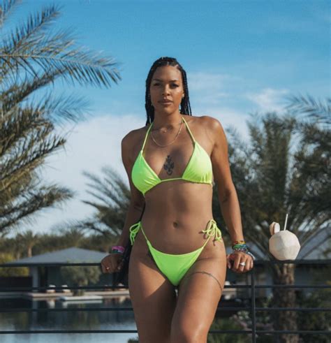Behind The Scenes Of Liz Cambage S Body Issue Shoot Watch Espn My Xxx Hot Girl