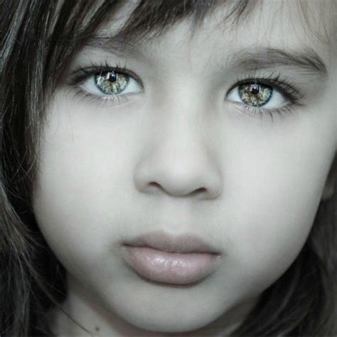 Eurasian Baby Girl Olhos