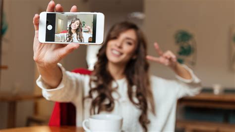 Mejores Poses De Selfies Para Mujeres En Casa