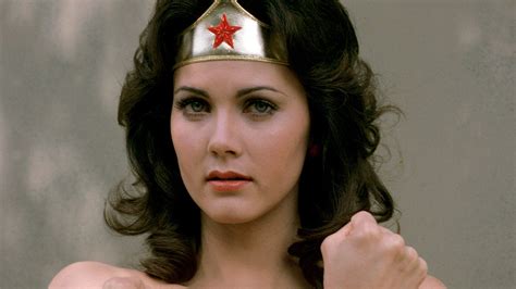 Lynda Carter Deflects Critics Of Wonder Woman The New York Times