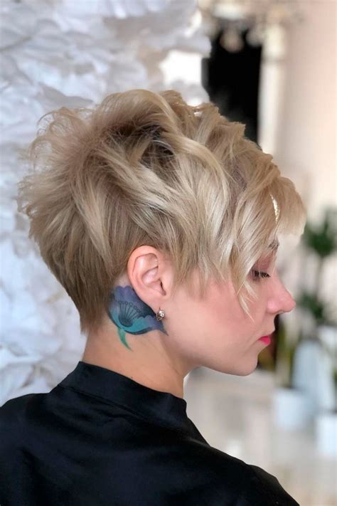 Top 10 Pixie Hairstyles For Round Faces