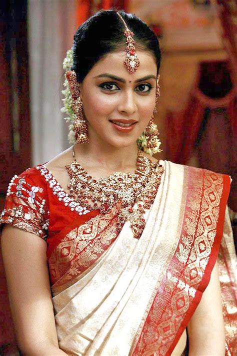 south actress in bridal saree photo stills hot all pics