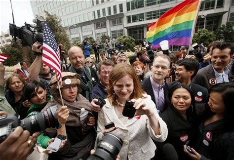 Federal Judge Overturns California Proposition 8 Ban On Same Sex