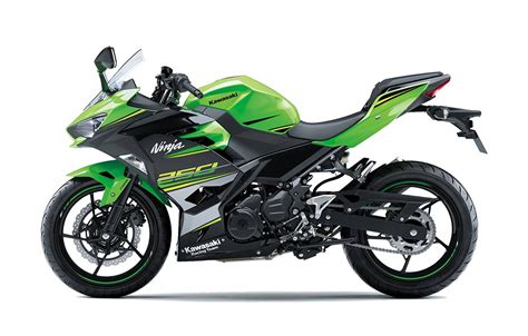 Infografis Spesifikasi Detail Kawasaki Ninja 250 2018 Blogotive