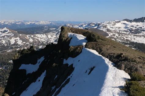 Snowy Sierra Summits Summon Skiers And Snowshoers Sierra Nevada Ally