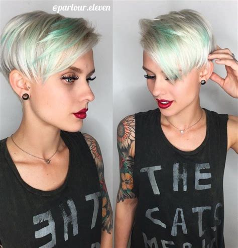 Platinum Pixie With Turquoise Highlights Short Haircut Styles Short Pixie Haircuts Haircuts