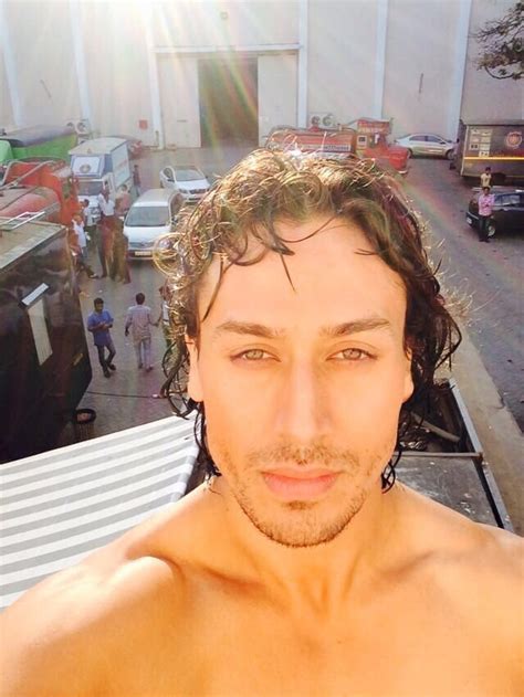 shirtless bollywood men tiger shroff posts sexy shirtless selife