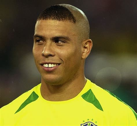 For the world, ronaldo might be just one player; Brazilian Ronaldo Dances Gangnam Style for Weight Loss ...