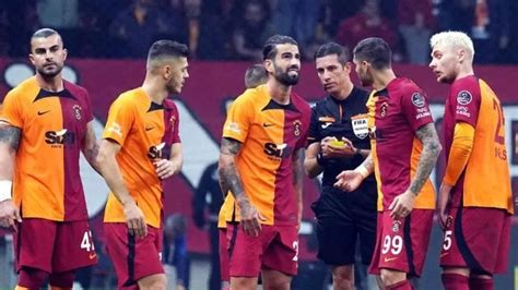 Galatasaray N Y Ld Z Afrikal Sevgilisiyle Gizlice Evlendi Mi Ok