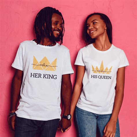 Paar T Shirts King And Queen Personalisiert Mit Namen Von Herzpost