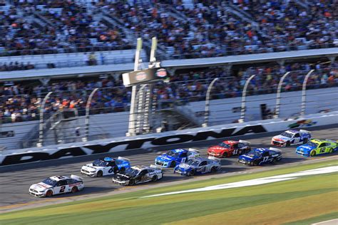 Nascar Insiders Guide To The Daytona 500 7 Things You Need To Know