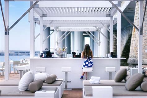 Elegant Approach With Luxury Floating Bar Lavish Floating Beach Bar At