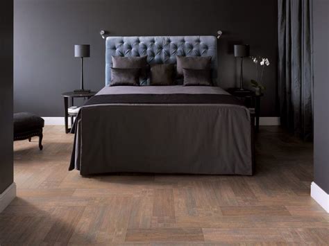 Get ready to step outside of your comfort zone with these brilliant bedroom decorating ideas that'll help you pull off your makeover once and for all. Six Ideas for Ceramic Tile for Bedroom Floors