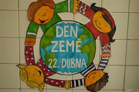 Děti ze základní školy oslavily den země prací. Dulcibela78: Den Země
