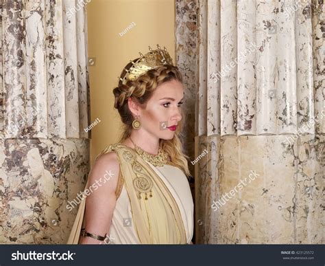 1414 Ancient Roman Women Clothing Images Stock Photos And Vectors