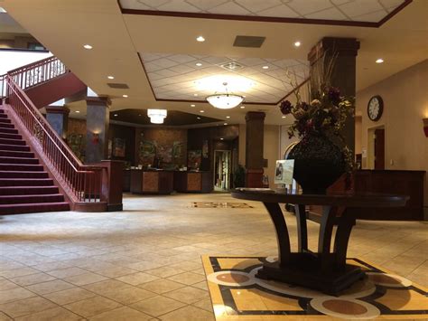 Embassy Suites Lincoln 25 Photos And 45 Reviews Hotels 1040 P St