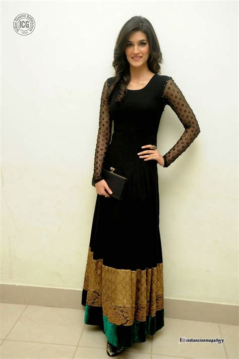 Kriti Sanon Actress Kriti Sanon Photos 13 Long Anarkali Gown Pakistani Outfits Indian