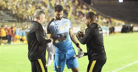 Gustavo Estava Treinando Pênaltis Caso Precisasse No Final Dos Jogos