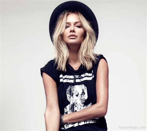 Lara Bingle Wearing Black Hat Super Wags Hottest Wives And