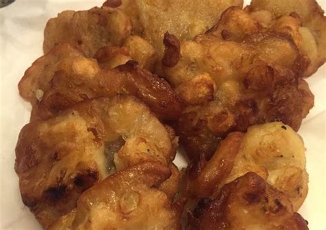 Jenis makanan ini sangat mudah ditemukan baik di pinggir jalan sampai di restoran. Resep Pisang Goreng Madu oleh Varygoth - Cookpad