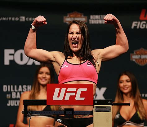 The Hottest And Deadliest Ufc Female Fighters Of All Time Men S Journal