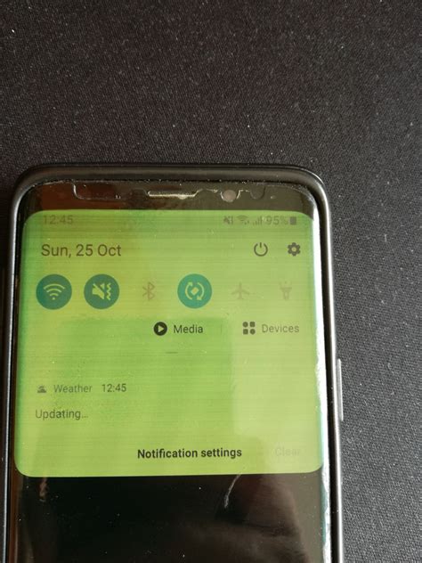 Screen Issues With My Galaxy S9 Flickering Greenyellow Tint And Black