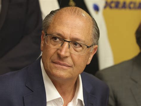 Geraldo Alckmin é escolhido para liderar transição do governo Lula