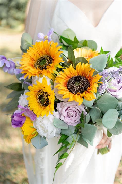 11 Bridal Bouquet Sunflowers And Lavender In 2021 Lavender Wedding