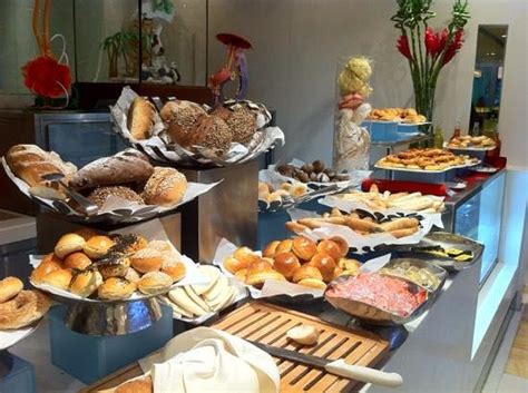 International favourites all in one place. buffet breakfast @ Lemon Garden Cafe - Picture of Shangri ...