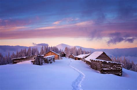Cabins On Winter Mountain 4k Ultra Fond Décran Hd Arrière Plan