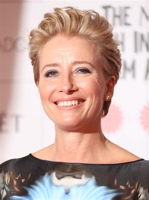 How to cut your own layers — using a ponytail. Emma Thompson Hairstyles | Fade Haircut