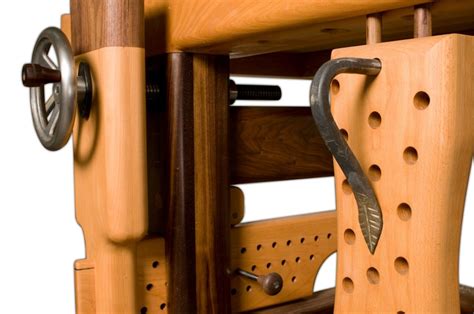 This workbench is based on a design by the 18th century french carpenter and author andré jacob roubo. Roubo style workbench - FineWoodworking