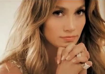 Vidéo Jennifer Lopez et Enrique Iglesias dans la nouvelle pub Chrysler