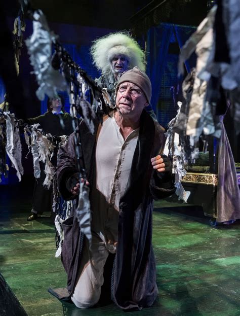 Review A Christmas Carol At A Noise Within
