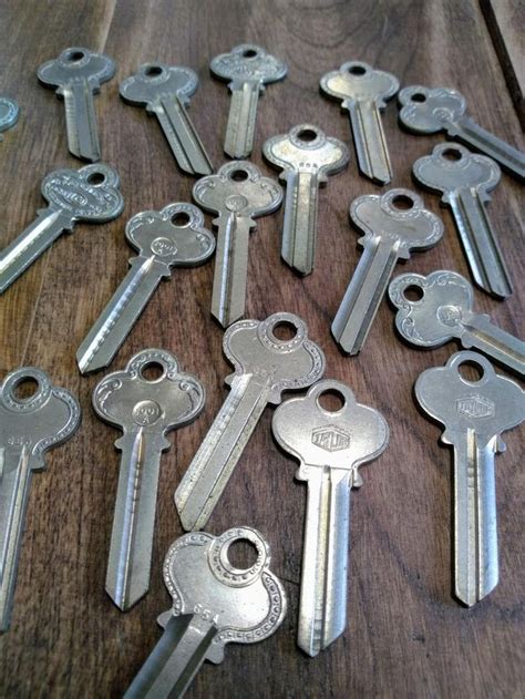 Lot Of 21 Vintage Uncut Keys Old Uncut Keys Key Blanks Etsy Vintage