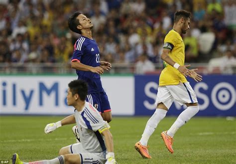Brazil 4 0 Japan Neymar Scores Four Including Perfect Hat Trick To