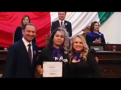 Vivir quintana, ciudad de méxico. VIVIR QUINTANA canta "Canciòn sin Miedo", en el Congreso de Coahuila - YouTube