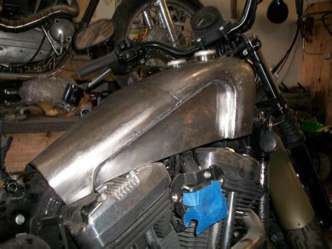 The tank has a left side fuel line fitting, and a fuel capacity of 4.5 gallons for efi models. Custom gas tank on a Nightster - Harley Davidson Forums