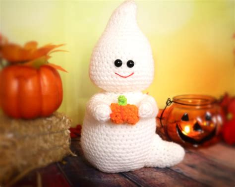 Ghost Amigurumi Free Crochet Pattern Stringydingding