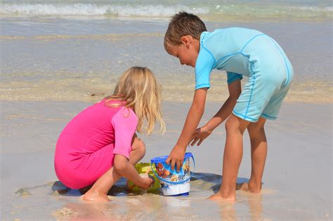 activités plage pour enfants idées de jeux de plage règles jeux plein air