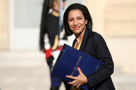 Sarah El Haïry En Couple Avec Une Femme La Ministre Fait Son Coming Out Le Diaporama