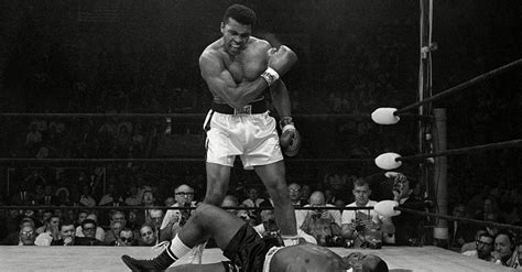 10 Most Iconic Sports Photographs In History