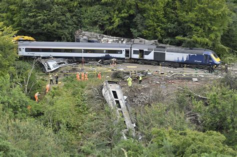 Scotland Investigators Confirm Derailed Train Hit Landslide Wtop