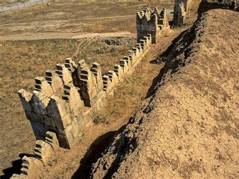 Nineveh Walls Mosul Iraq Archaeology Pinterest
