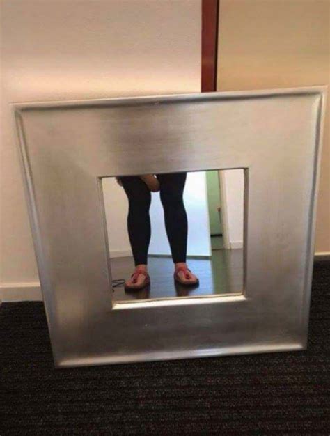 19 Hysterical Pictures Of People Trying And Failing To Sell Mirrors