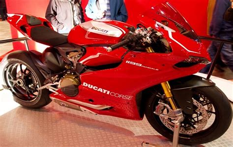 The 10 Fastest Motorcycles In The World You Will Lose Sight Of Them
