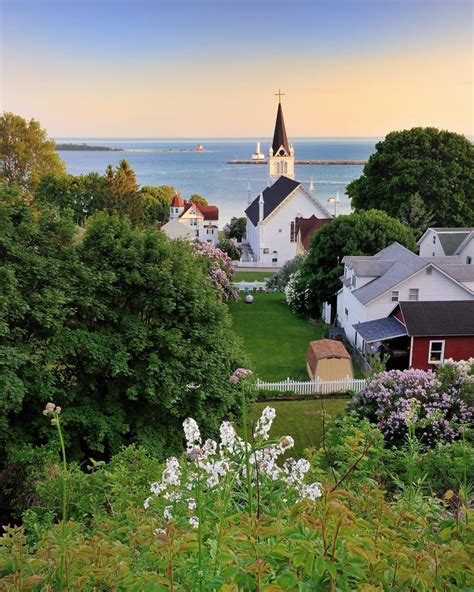 Mackinac Island Pictures A Storybook Island In Northern Michigan