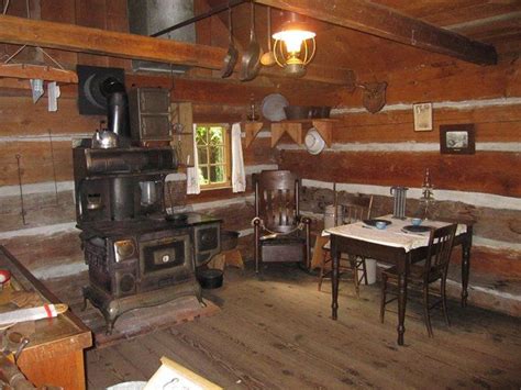 1900s Log Cabin Cabin Interiors Tiny House Decor Rustic Cabin Decor